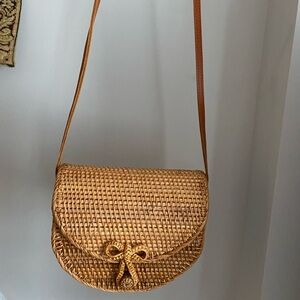 Woven Rattan Bow Crossbody Bag